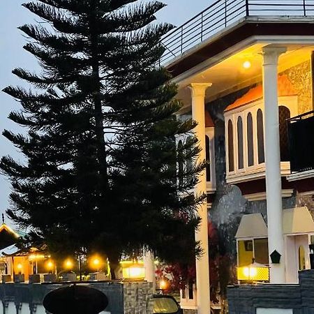 Republika Central Mansehra 外观 照片