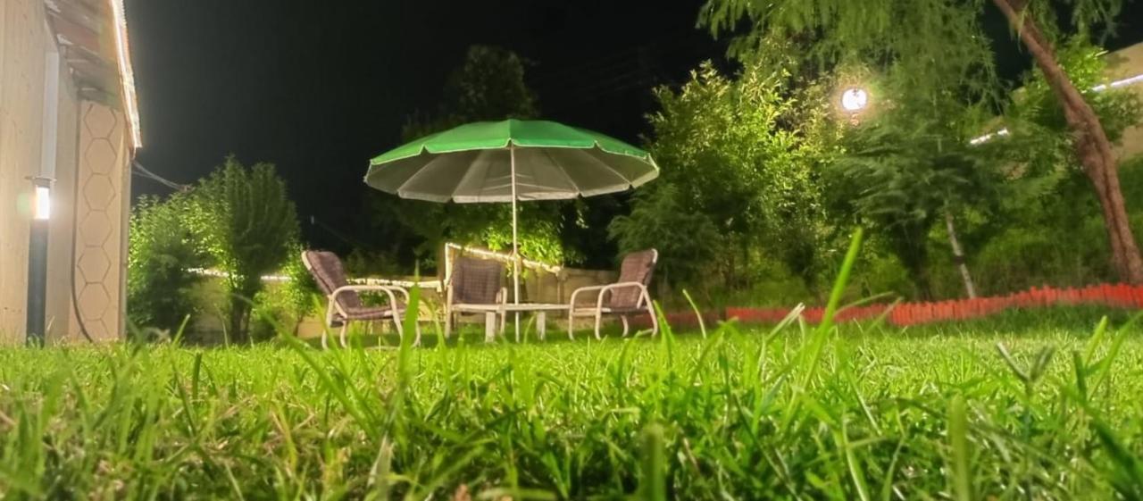 Republika Central Mansehra 外观 照片