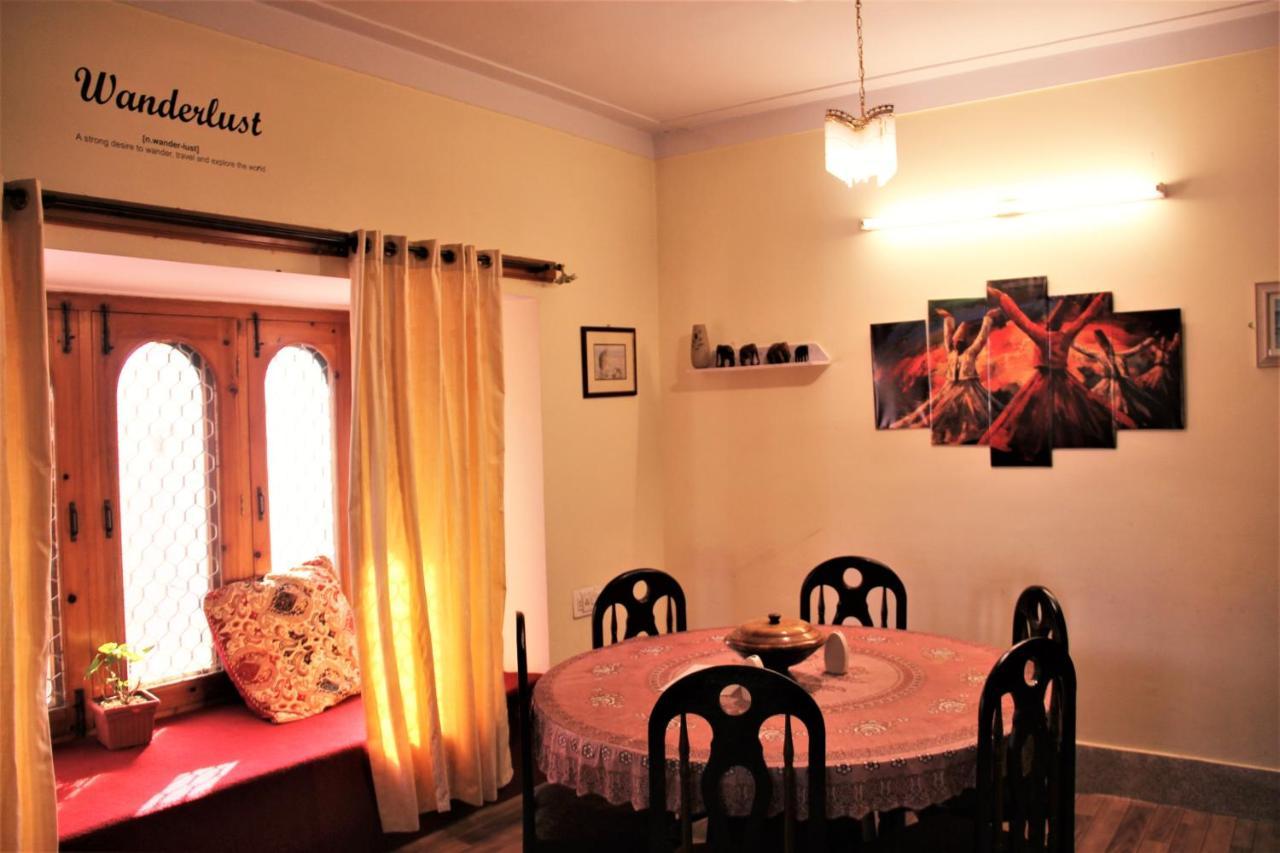 Republika Central Mansehra 外观 照片