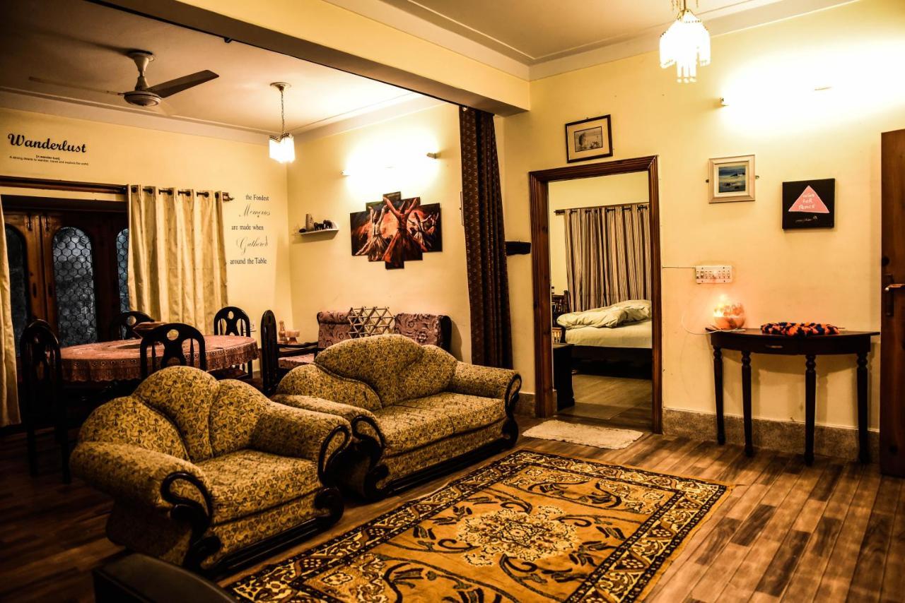 Republika Central Mansehra 外观 照片