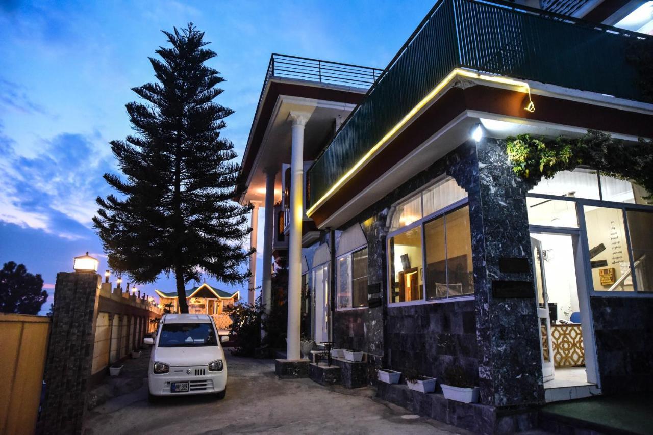 Republika Central Mansehra 外观 照片