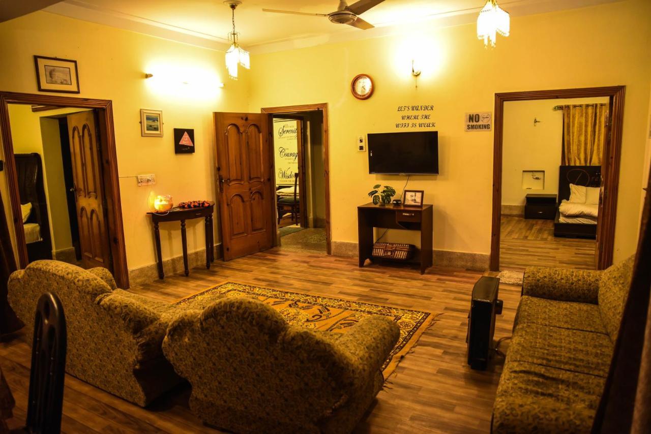 Republika Central Mansehra 外观 照片