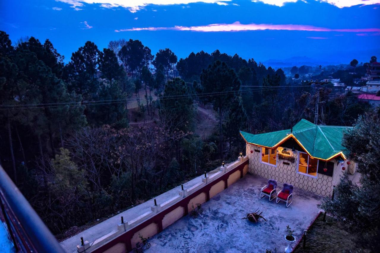 Republika Central Mansehra 外观 照片