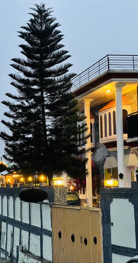 Republika Central Mansehra 外观 照片